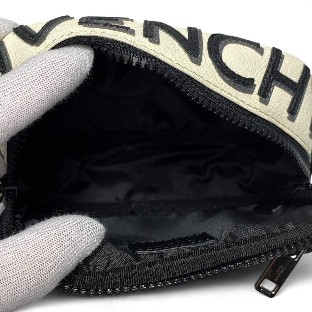 GIVENCHY メッセンジャーバッグ MC3 ショルダーバッグ